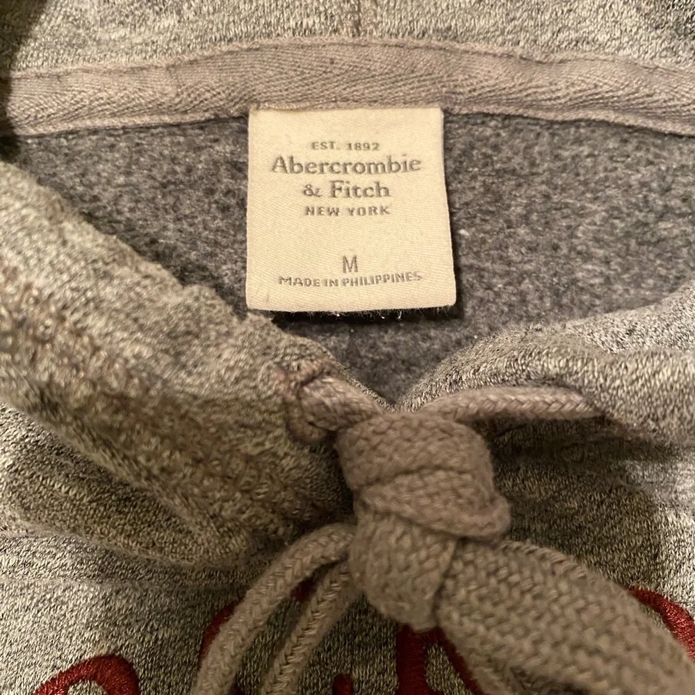 Abercrombie & Fitch Gray Hoodie with Red Logo on Front Shirt, Long Sleeve Size M - Picture 6 of 7